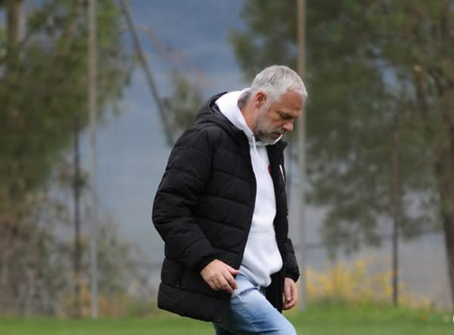 Τα ηνία στον Λέντα
