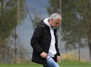 Τα ηνία στον Λέντα