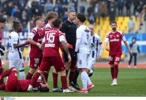 Ηρακλής - ΑΕΛ: Ένταση και σύρραξη λίγο πριν το φινάλε(Vid)