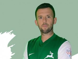 Απομάκρυνε Γκίνο η Ρόδος με αιχμές