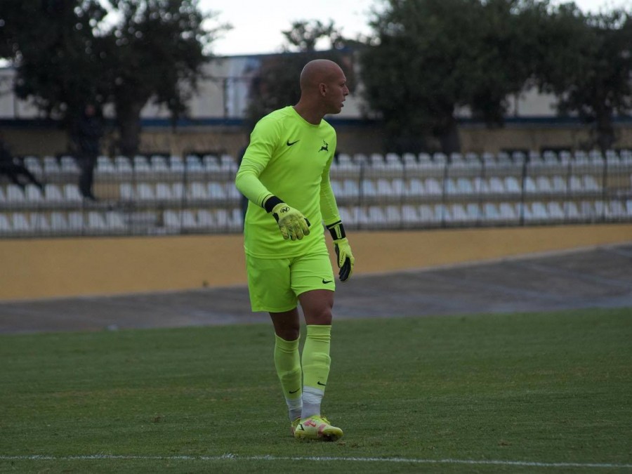 Πεντάδα ανανεώσεων για Ρόδο