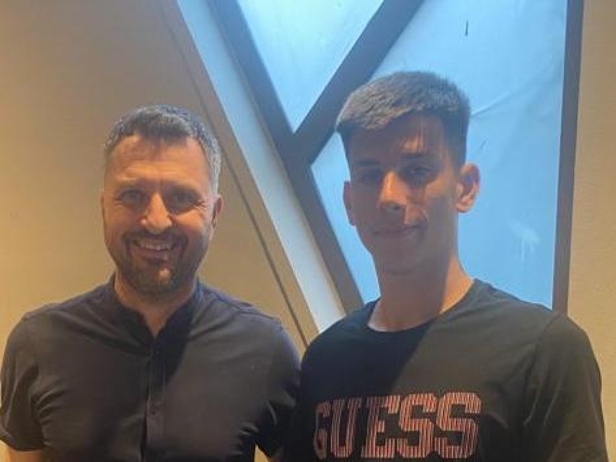 Στην Ελλάς Σύρου ο Μουλαράς