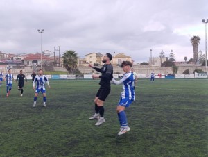 Τεράστια νίκη με ανατροπή η Ελλάς Σύρου