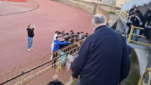 Δεν... πέφτει απο την κορυφή ο Παναιγιάλειος