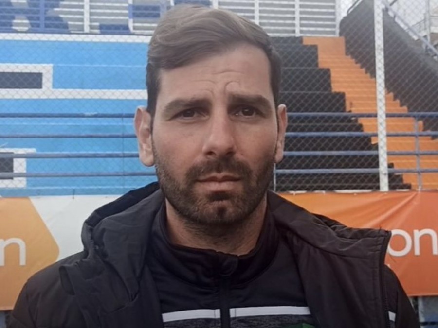 Συνεχίζει με Γκάϊδα