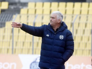 Τσιώλης: «Νίκες στα επόμενα ματς»