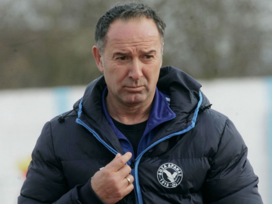 Διαψεύδει για Τζαναβάρα