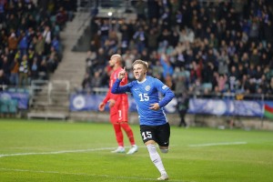 Διεθνής εξτρέμ στον Πανιώνιο