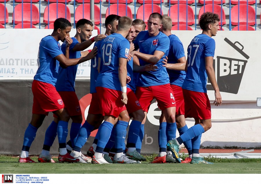 «Βολές» από τους Πάνθηρες: «Πάρτε τo αλλιώς πριν χαθεί η μπάλα...»