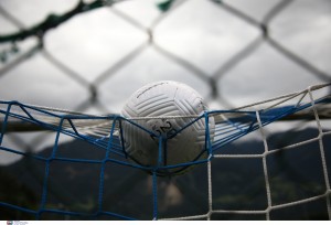 Live Streaming: Αρης Πετεινού-Πανθρακικός