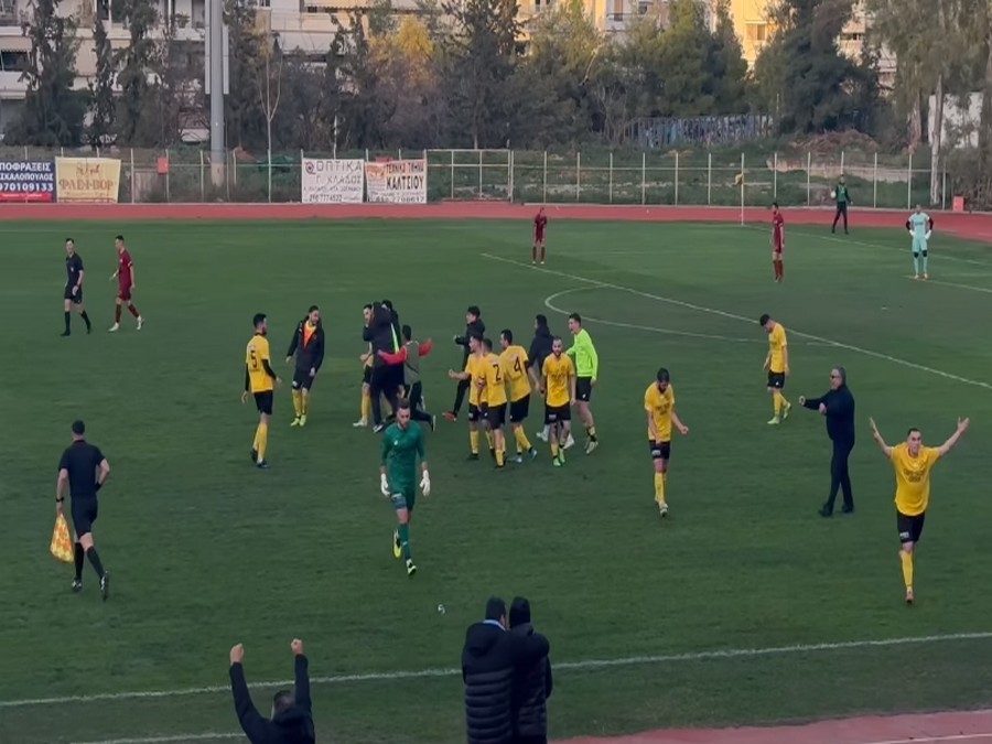 Με 10 παίκτες τον Άρη Πετρούπολης ο Ηλυσιακός